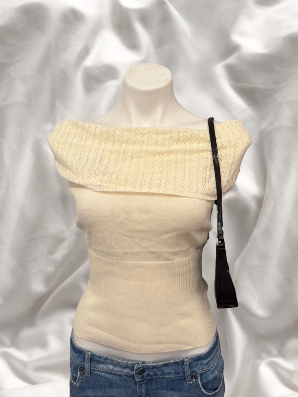 Vintage Y2K Cream Lace Off-Shoulder Knit Top